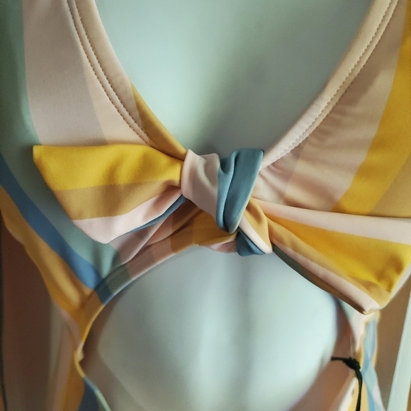 NWT Shade & Shore Multi Stripe Long Sleeve Knot-Front Cut Out One Piece - Picture 6 of 12